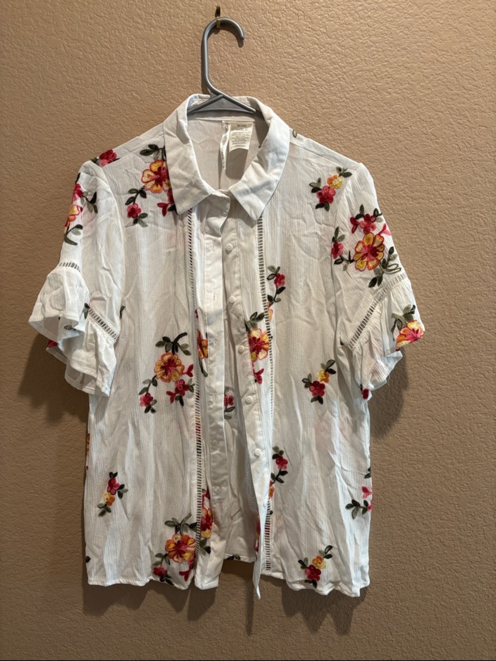 Forgotten Grace White Rayon Blouse